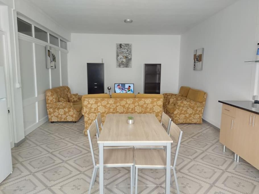 Rua De Baixo Apartments Calheta  外观 照片